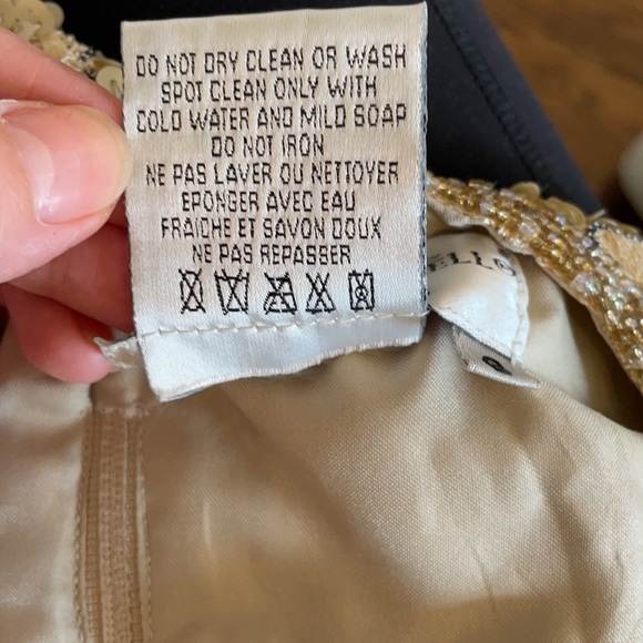 Adrianna Papell vintage occasions 100% silk top - Picture 10 of 10